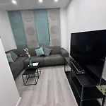 Modernes Haus Mit Garten & Privatparkplatz גלזנקירכן