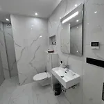 Modernes Haus Mit Garten & Privatparkplatz בית נופש גלזנקירכן
