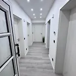 Modernes Haus Mit Garten & Privatparkplatz