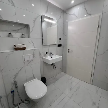 Modernes Haus Mit Garten & Privatparkplatz * ゲルゼンキルヒェン