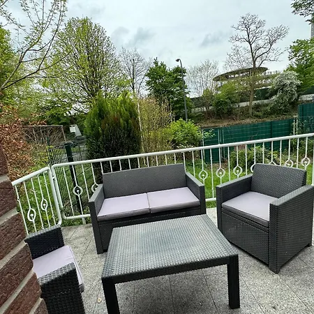 Modernes Haus Mit Garten & Privatparkplatz Gelsenkirchen