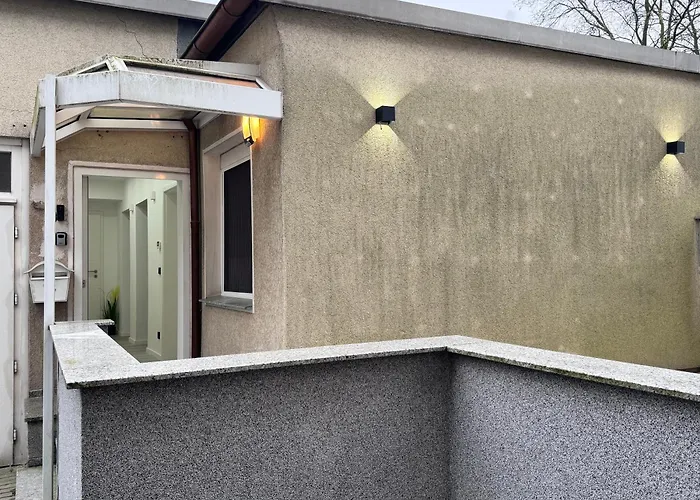 Modernes Haus Mit Garten & Privatparkplatz Vakantiehuis Gelsenkirchen