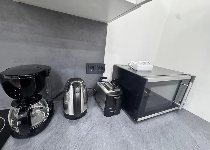 Modernes Haus Mit Garten & Privatparkplatz Vakantiehuis *