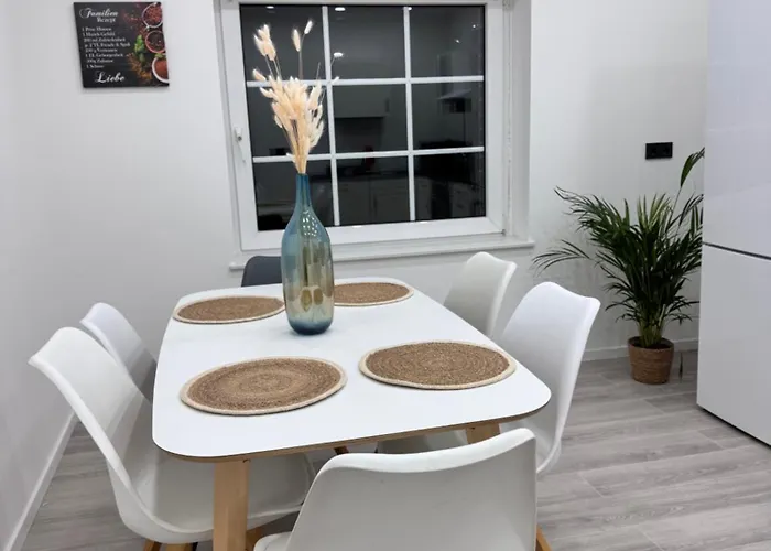 Сasa de vacaciones Modernes Haus Mit Garten & Privatparkplatz *