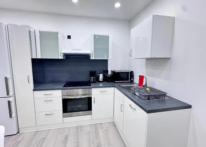 Дом отдыха Modernes Haus Mit Garten & Privatparkplatz Гельзенкирхен