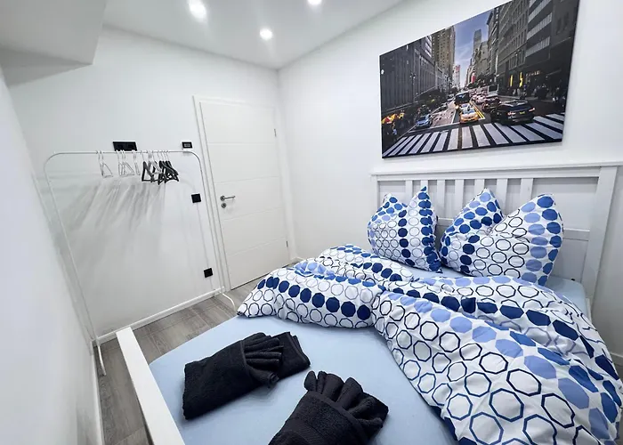 Modernes Haus Mit Garten & Privatparkplatz Gelsenkirchen